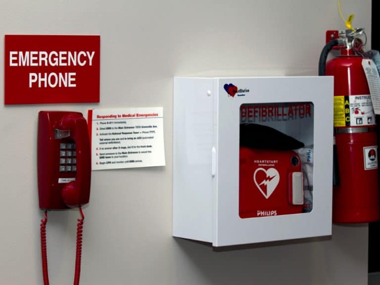 Salem fire foundation programs buy an aed